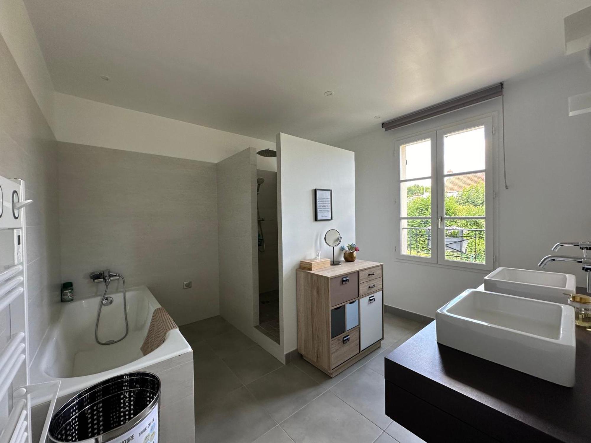 Les Persiennes Bed and Breakfast Auvers-sur-Oise Buitenkant foto
